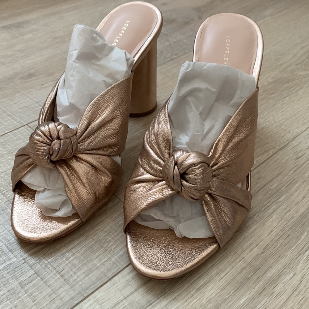 LOEFFLER RANDALL Coco Knotted Metallic Leather Mules